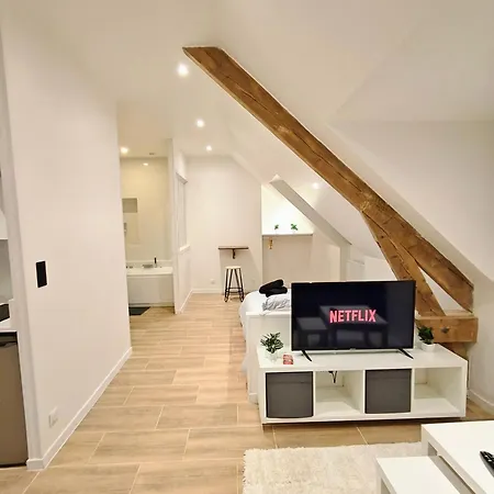 Lägenhet Romantique - Jacuzzi Prive, Wi-fi & Netflix A *